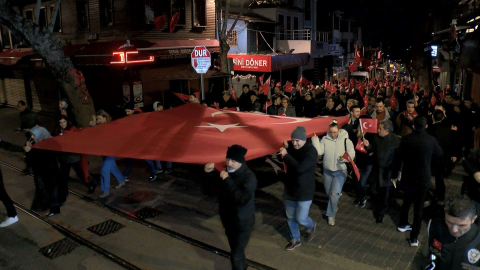 İYİ Parti'den Bursa'da şehitler için yürüyüş