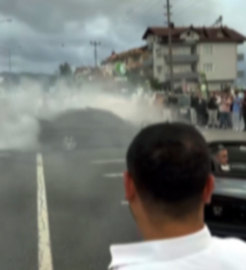 ORDU'da düğün konvoyunda drift atan 2 sürücüye ceza (VİDEO EKLENDİ)