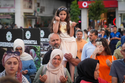 Srebreni̇tsa ve Gazze’de hayatını kaybedenler Ümrani̇ye’de anıldı