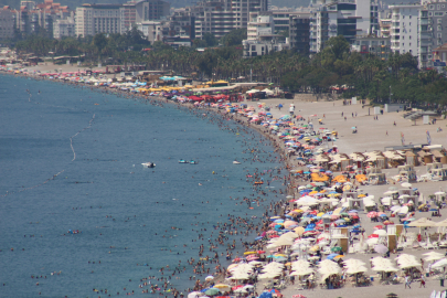 ANTALYA Turizmcilerden algı operasyonu açıklaması: Oteller boş değil (VİDEO EKLENDİ)