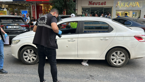 İstanbul-Kartal’da otomobile silahlı saldırı