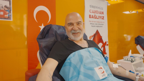 Ünlü oyuncular Türk Kızılay'a kan bağışı çağrısı yaptı