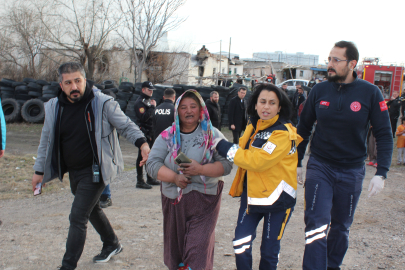 Tek katlı evde yangın; Ecrin öldü, 4'ü çocuk 5 kişi dumandan etkilendi / Ek fotoğraflar