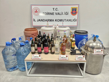 Edirne’de 384 litre sahte içki ele geçirildi